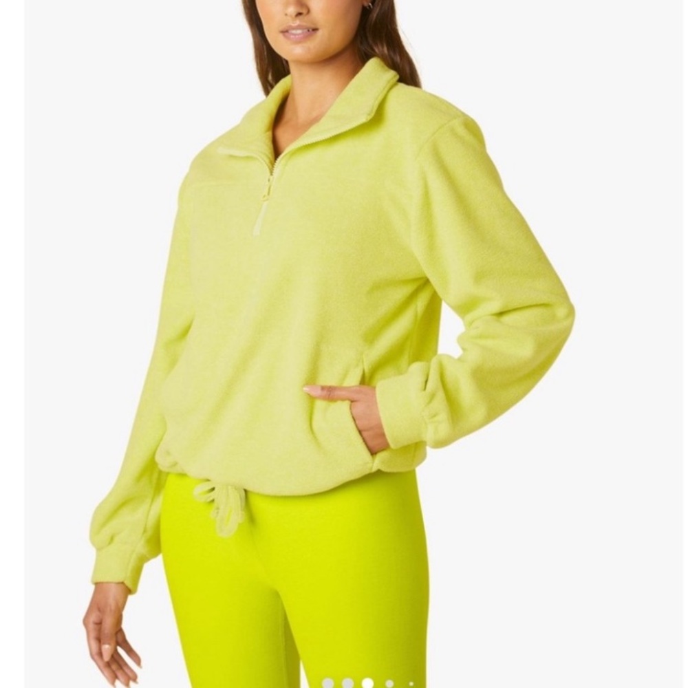Beyond Yoga NeonYellow, size XL, buttery soft fleece 1/4 zip Jacket w/drawstring